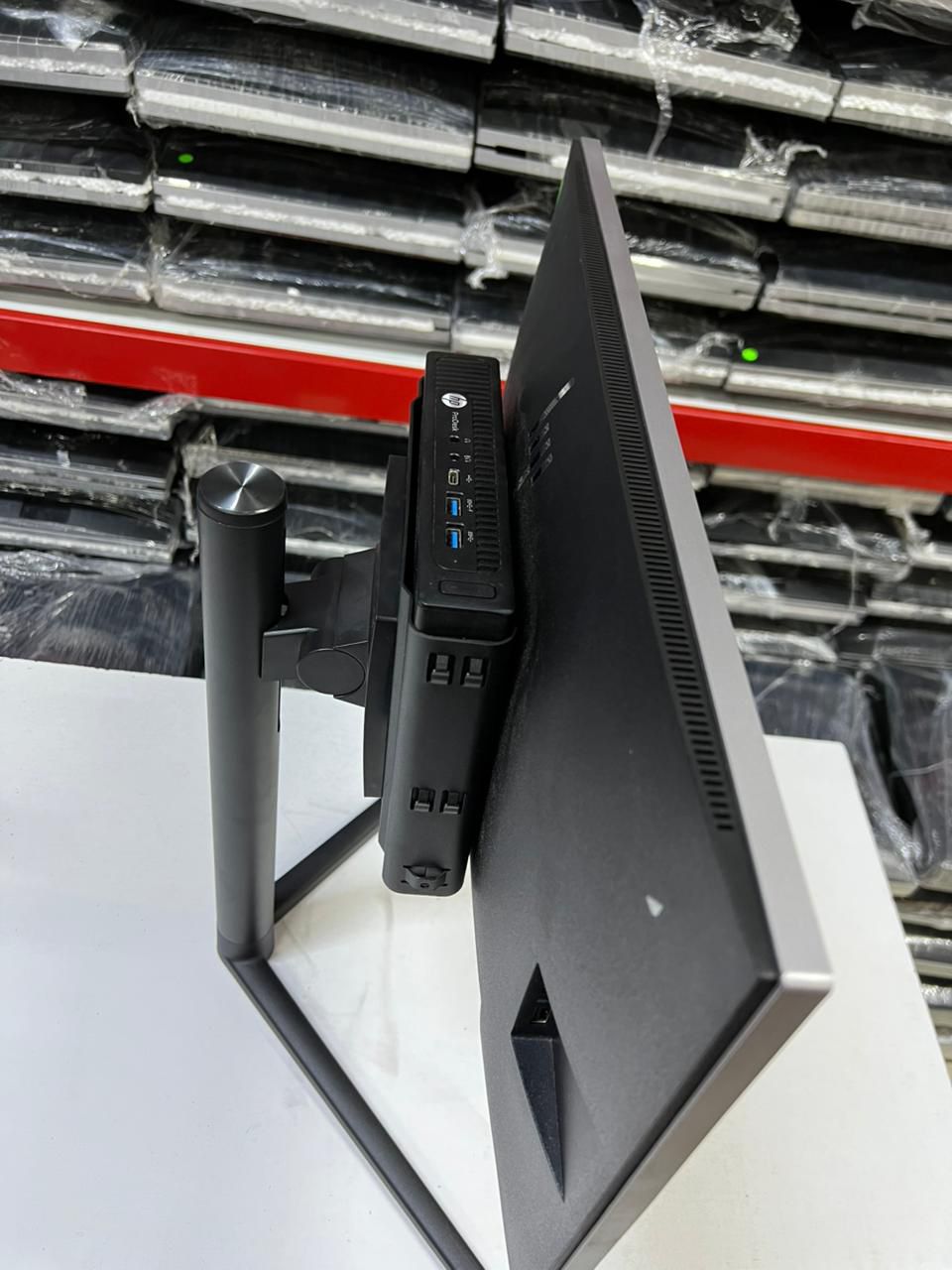 HP EliteDesk 600 G2 22" Edge to Edge